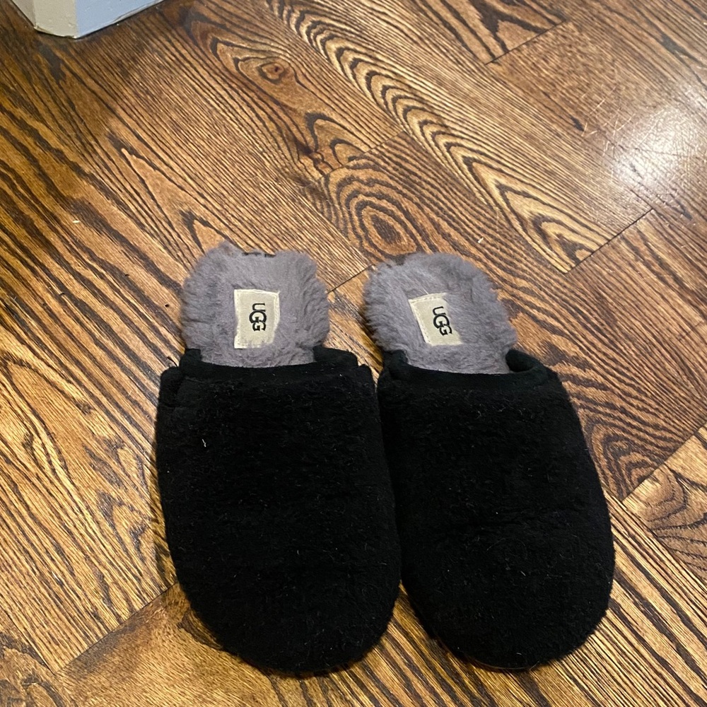 Ugg slippers